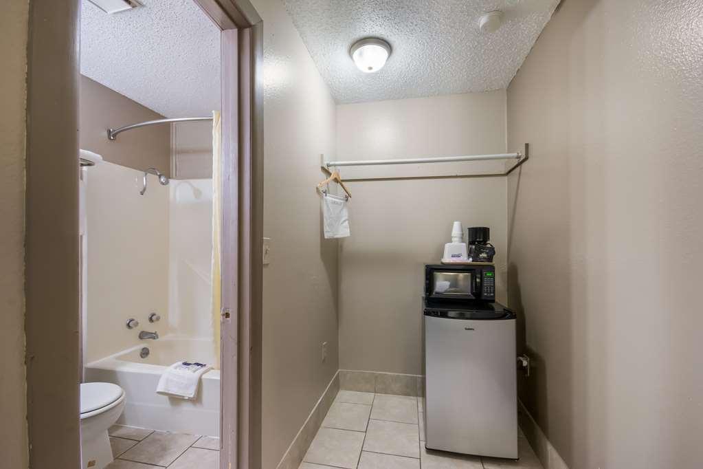 Americas Best Value Inn Woodward At 8Th St Chambre photo
