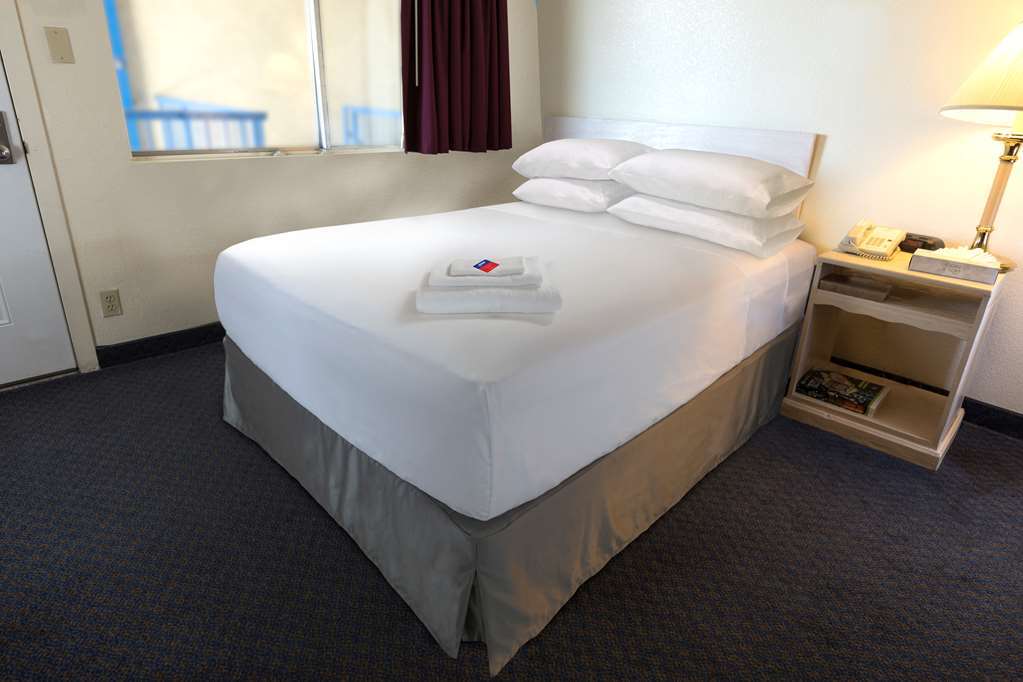 Americas Best Value Inn Woodward At 8Th St Chambre photo